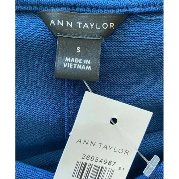 NWT Ann Taylor Shirt Sweater Rounded Hem Blue Small S New - Picture 4 of 5